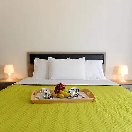 Rodon Loutra Apartmán *