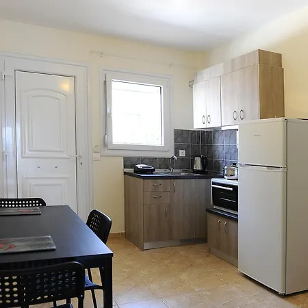 Rodon Loutra Apartment *