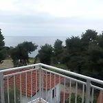 Rodon Loutra * أغيا باراسكيفي