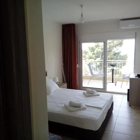 Rodon Loutra Apartmán