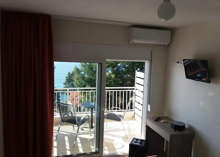 Apartment Rodon Loutra *