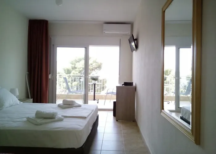 Rodon Loutra * Aya Paraskevi